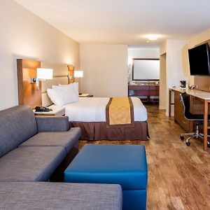 Zimmer mit Kingsize-Bett